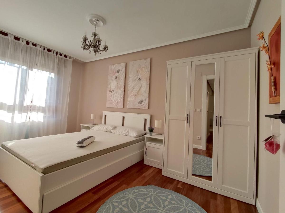 Acogedor Apartamento Junto A La Plaza Villasana de Mena Extérieur photo